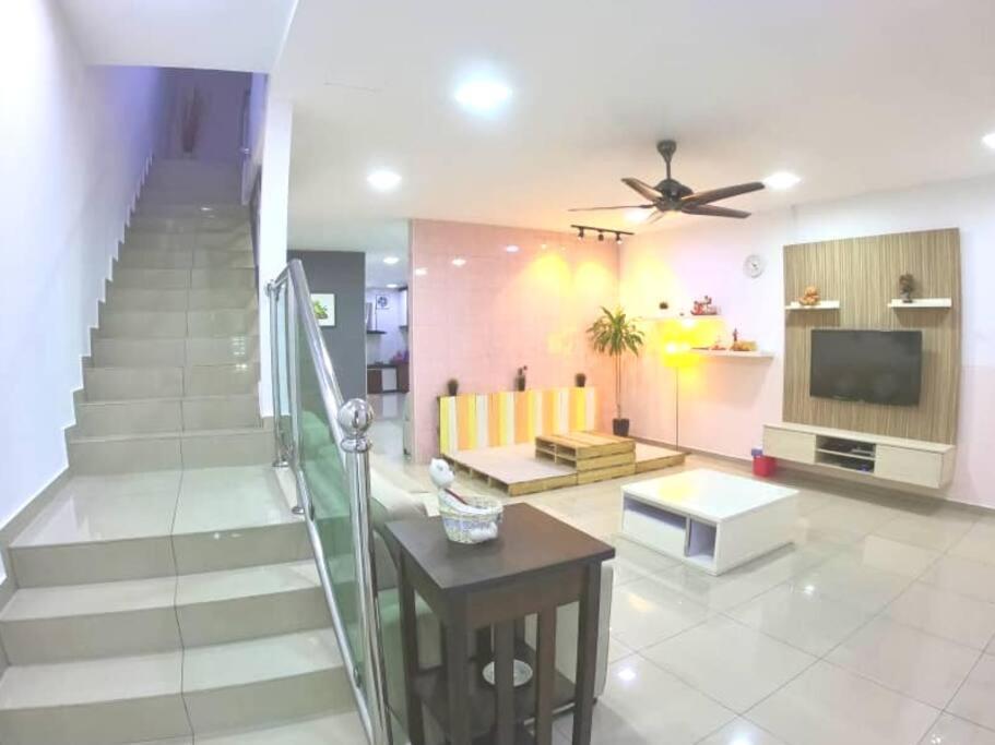 Holiday home Arang Homestay14pax 4room Port Dickson