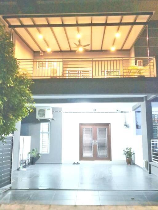 Holiday home Arang Homestay14pax 4room Port Dickson